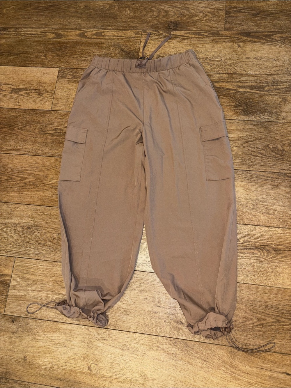 GAP Runaround Parachute Joggers in Brown